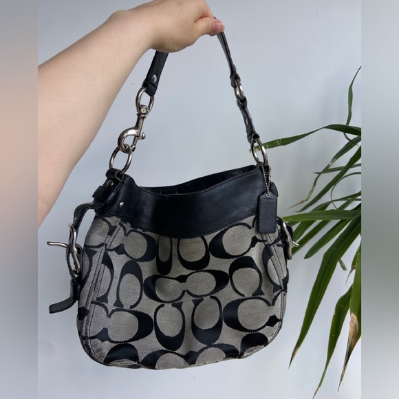 Monogram Coach bag - Picture 2 of 2